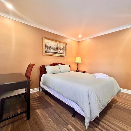 Upgraded Rooms With Bath 7-Min To Subway Near Downsview Rogers Stadium Toronto Exteriör bild
