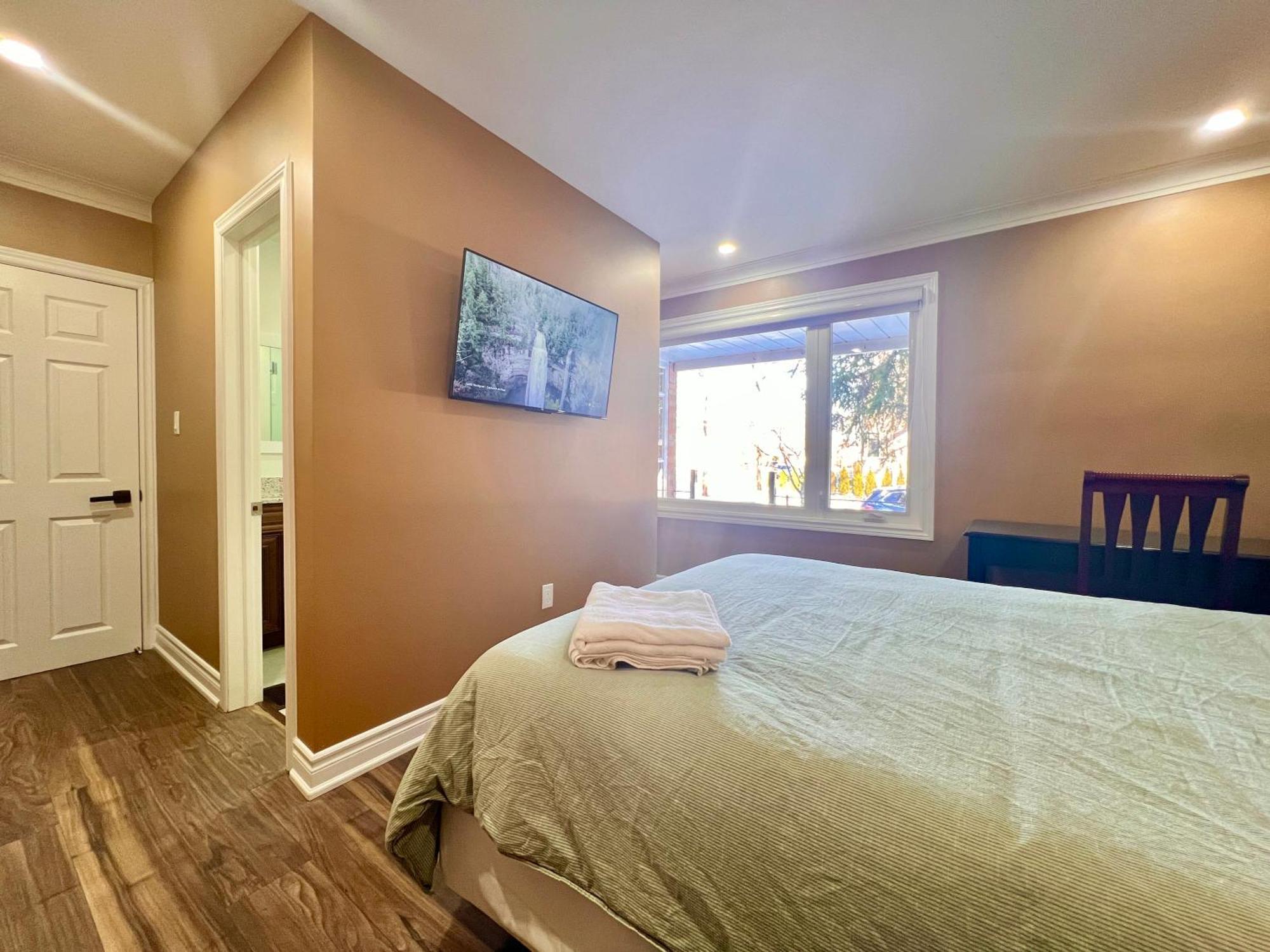 Upgraded Rooms With Bath 7-Min To Subway Near Downsview Rogers Stadium Toronto Exteriör bild